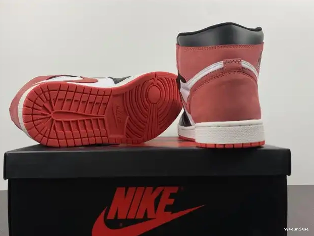 HYPE 555088-112 OG Jordan 1 Red' Air High Retro 'Track 0323